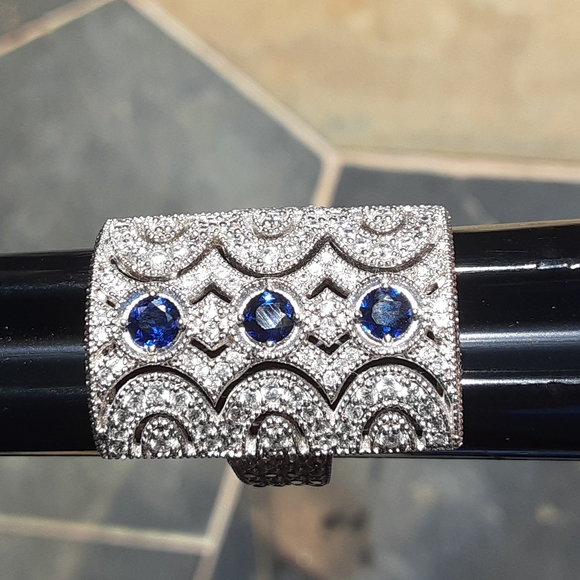925, 2.48ctw Genuine Blue Sapphire & White Topaz Ring. FIRM. - Picture 14 of 17